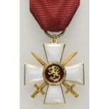 2.1.) EuropaFinnland: Orden des finnischen Löwen, Ritterkreuz 1. Klasse mit Schwertern.Silber