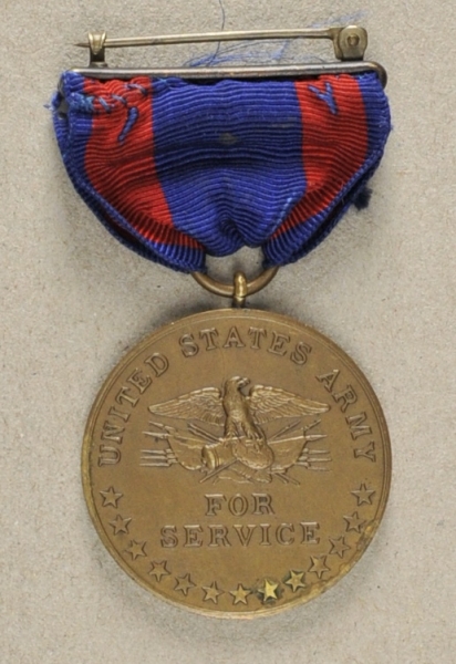 2.2.) WeltUSA: Philippinen Feldzugsmedaille.Bronze, im Rand geschlagene Nummer "M.N.o 2284", am - Image 2 of 2