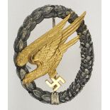 1.2.) Deutsches Reich (1933-45)Fallschirmschützen Abzeichen.Der Adler vergoldet, mit polierten