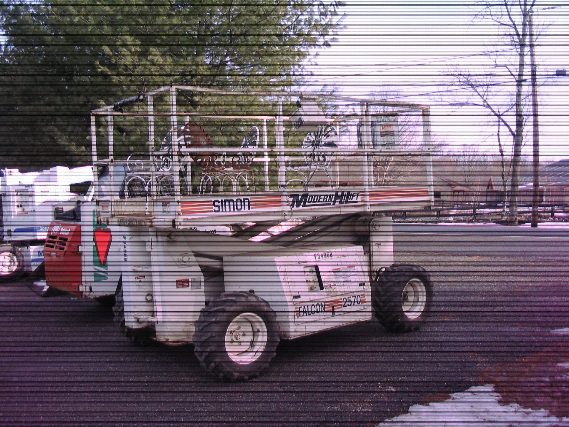 Simon Falcon (terex) scissors lift