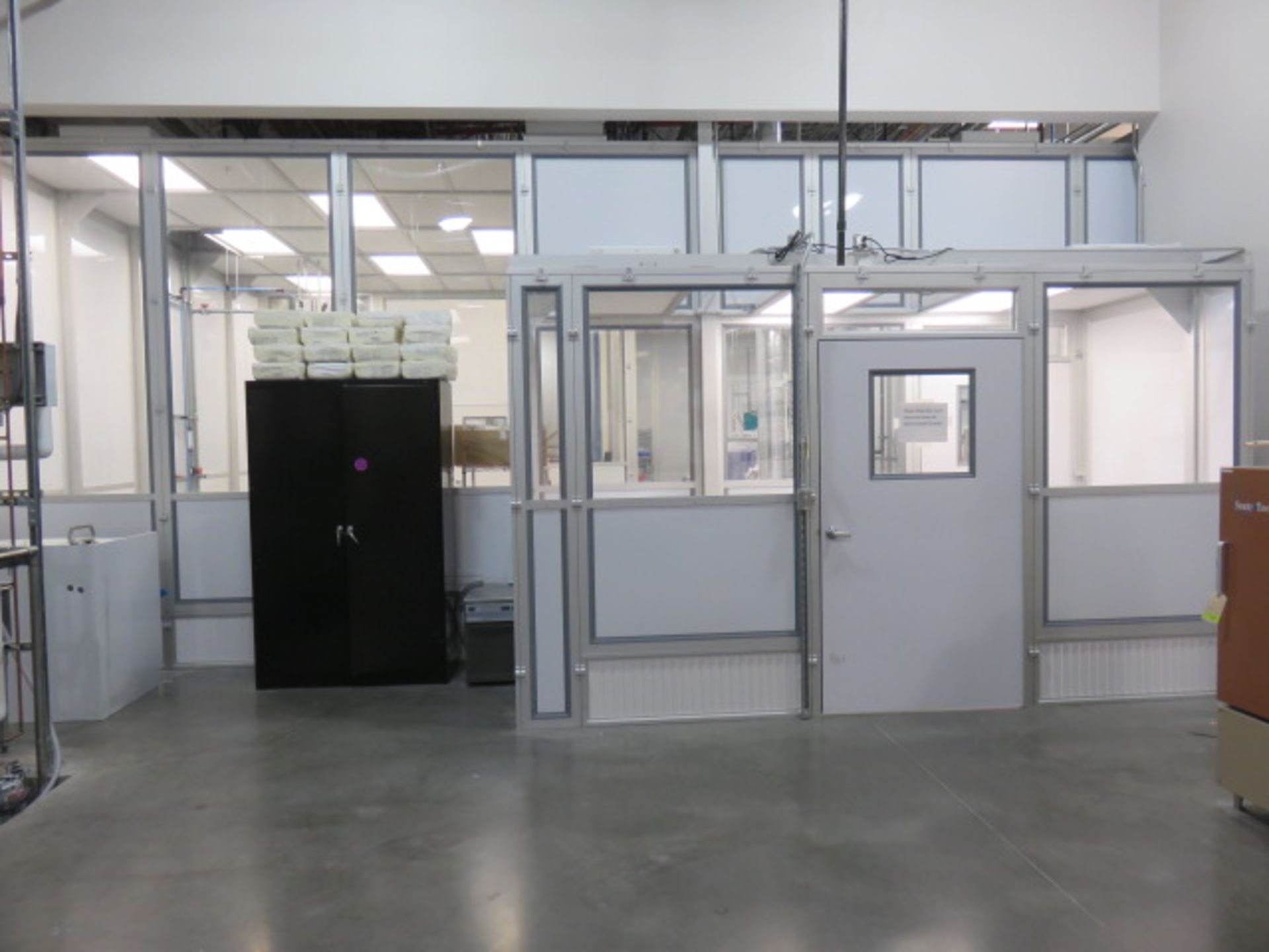 CLEANROOM, Airlock 150 heavy duty wall system