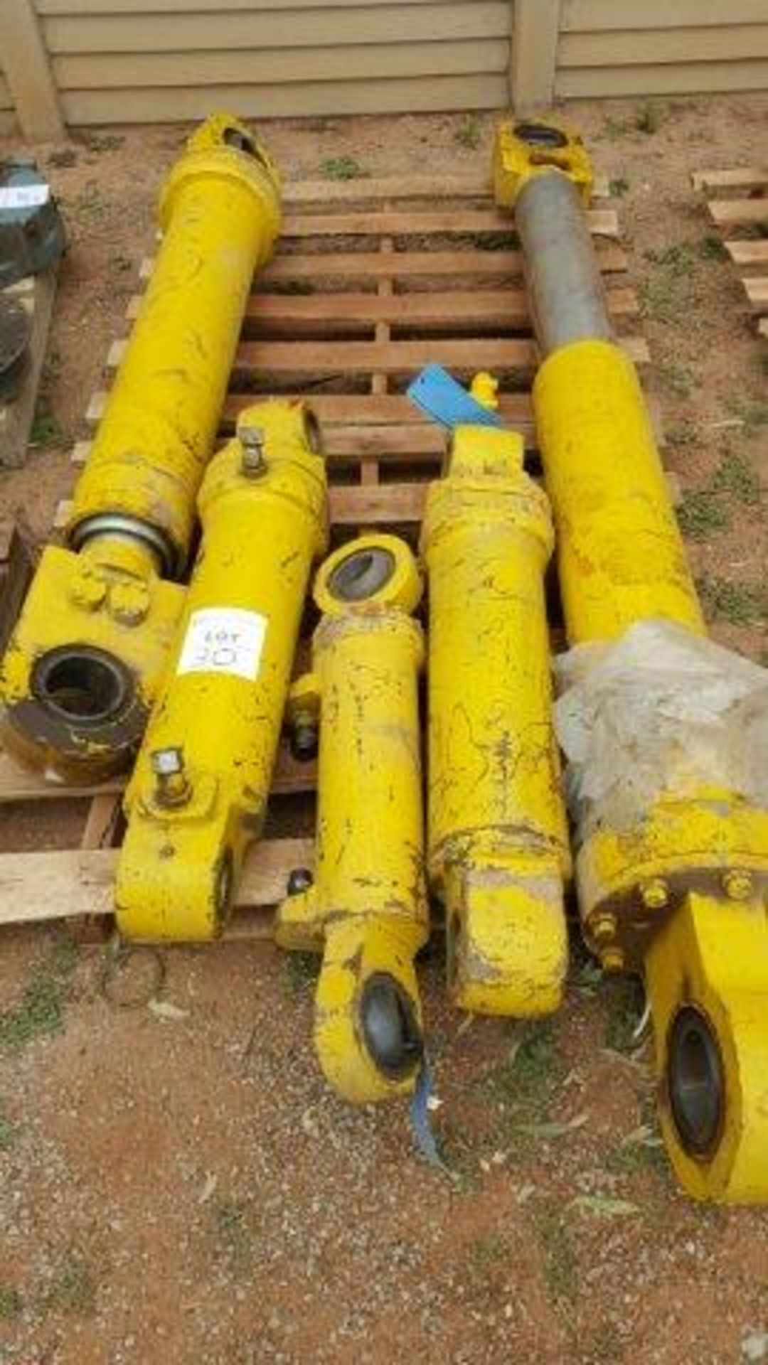 Wagner Dump Truck Lift and Dump Cylinders 4 Off