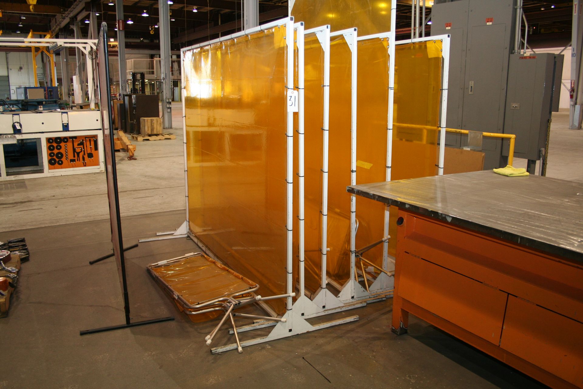 (8) Large welding Screens, (8) Small Screens