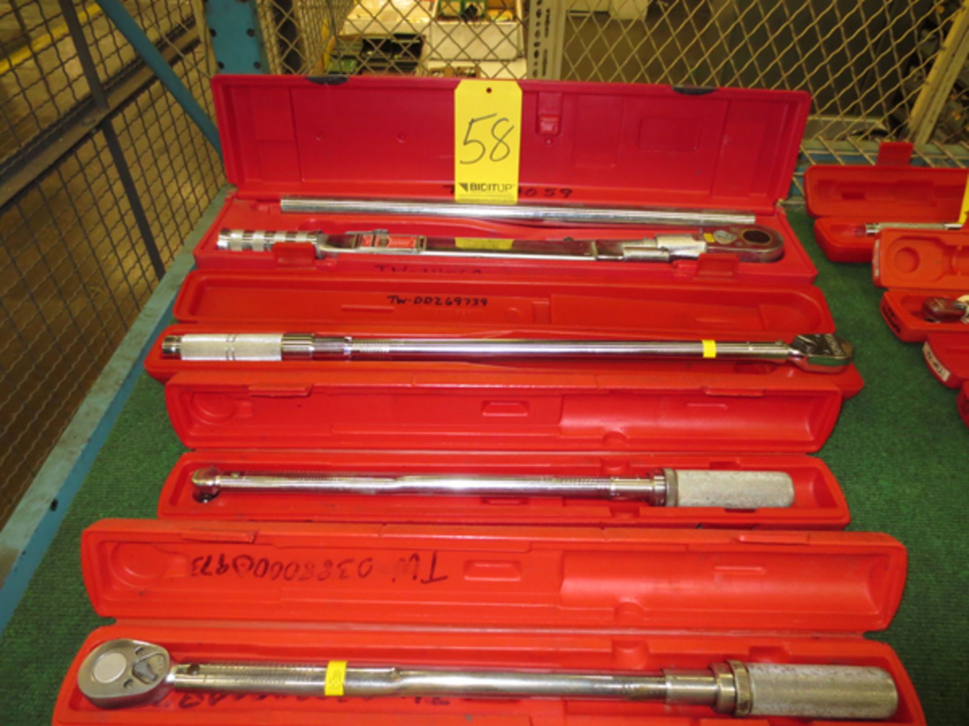 Assorted Torque Wrench