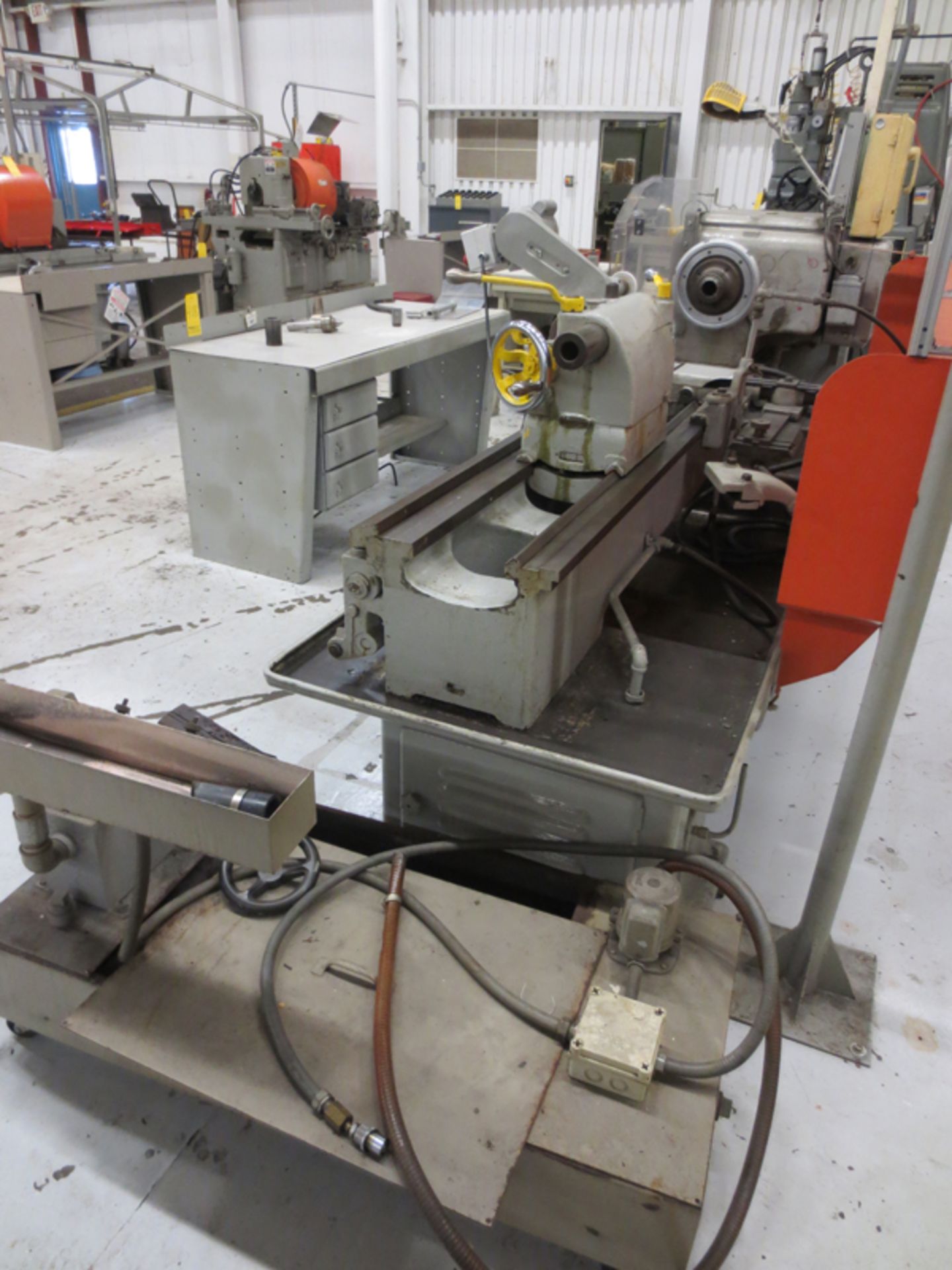 Leblond 16'' Grinder  Serial #NE6565/ 78in bed/ 52in between centers/ 24in swing - Image 7 of 8