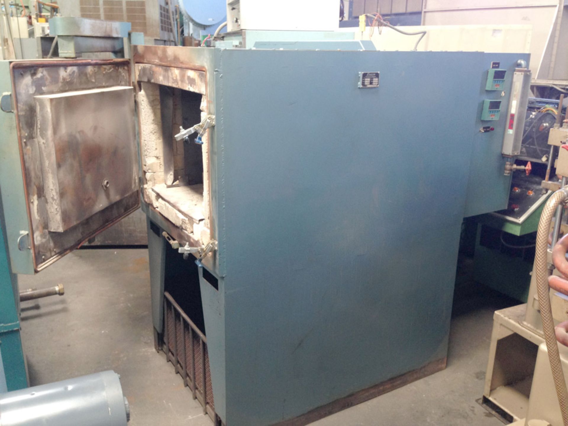 Electra 18" x  36"  x  18" Electra Model 181938 Retort Furnace, S/N 1515, 1,200 Degrees F Max.