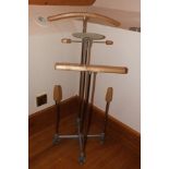 A "Cadman" tubular metal and wooden gentleman's valet, 94cm