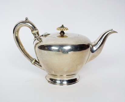 A Victorian silver teapot, Richard Pearce & George Burrows, London 1848, of plain polished
