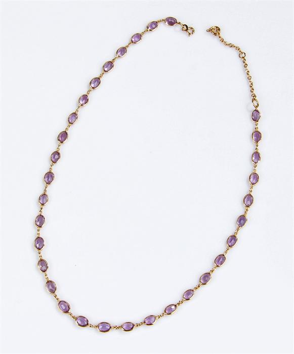 18 carat gold amerthyst set necklace, with a row of 32 set in oval mounts, length 48cm - Image 3 of 6