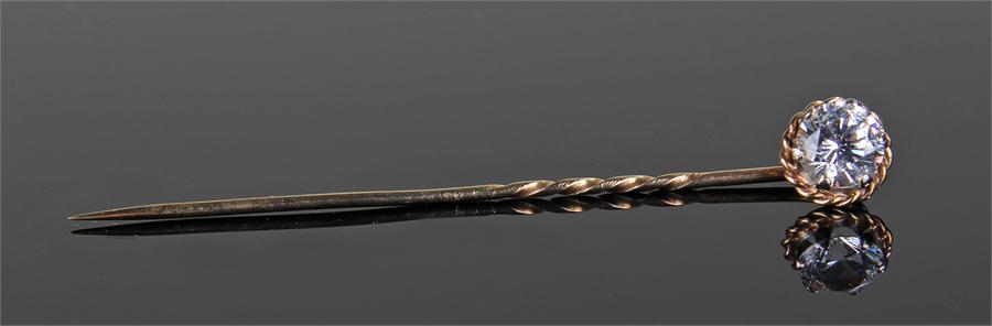 Cubic zirconia set stick pin, with a 1.25 carat cubic zirconia head - Image 2 of 4