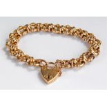 15 carat gold linked bracelet, with a padlock clas