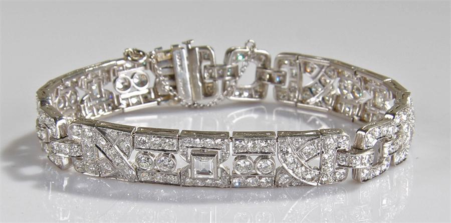 Fine platinum diamond set bracelet, diamonds grade - Image 2 of 2