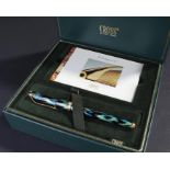 Cross fountain pen, blue marble effect in presentation case, 18 carat gold nib