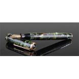 Parker Vacumatic fountain pen, green marble effect, 14 carat gold nib