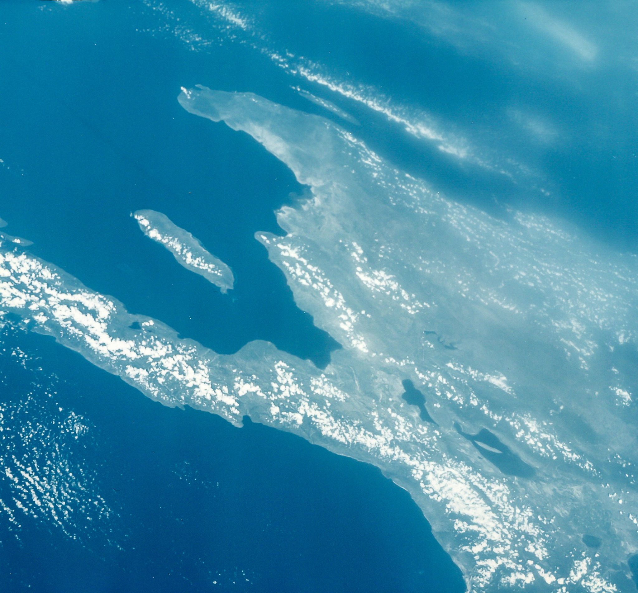 Haïti and the Bahamas in the Caribbean seen from Space, Gemini 7, December 1965 Two vintage - Image 2 of 2