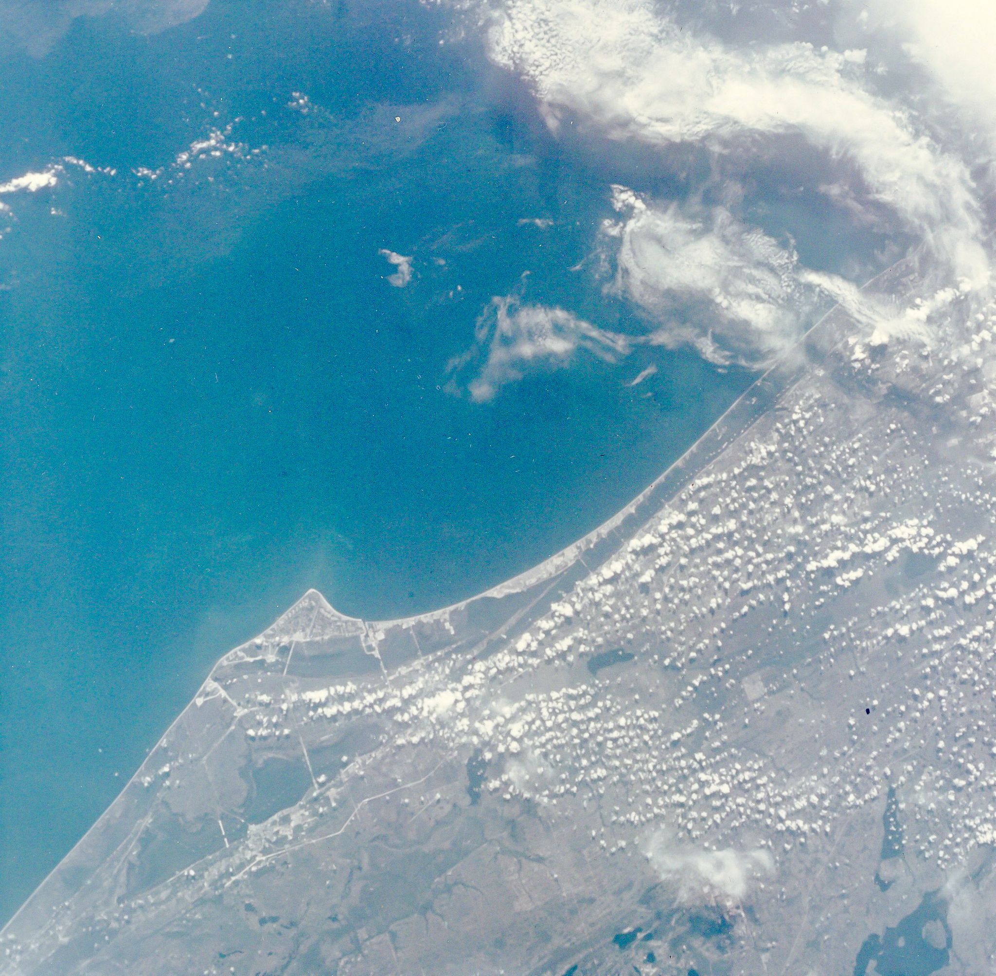 Florida and Cape Kennedy seen during different orbits, Gemini 5, August 1965 Three vintage - Image 2 of 3