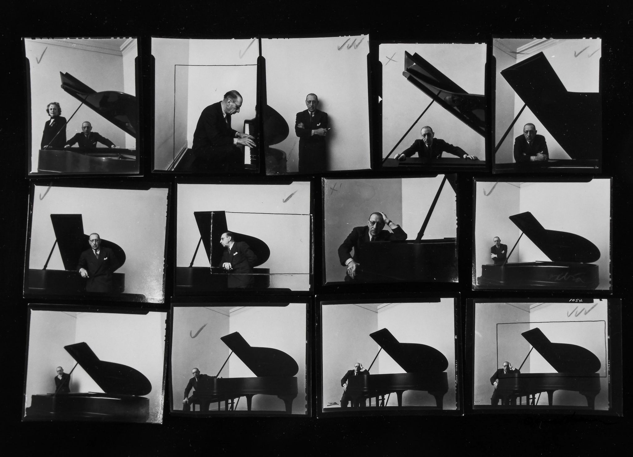 Arnold Newman (1918-2006) - Igor Stravinsky, 1945 Gelatin silver print of contact sheet, printed