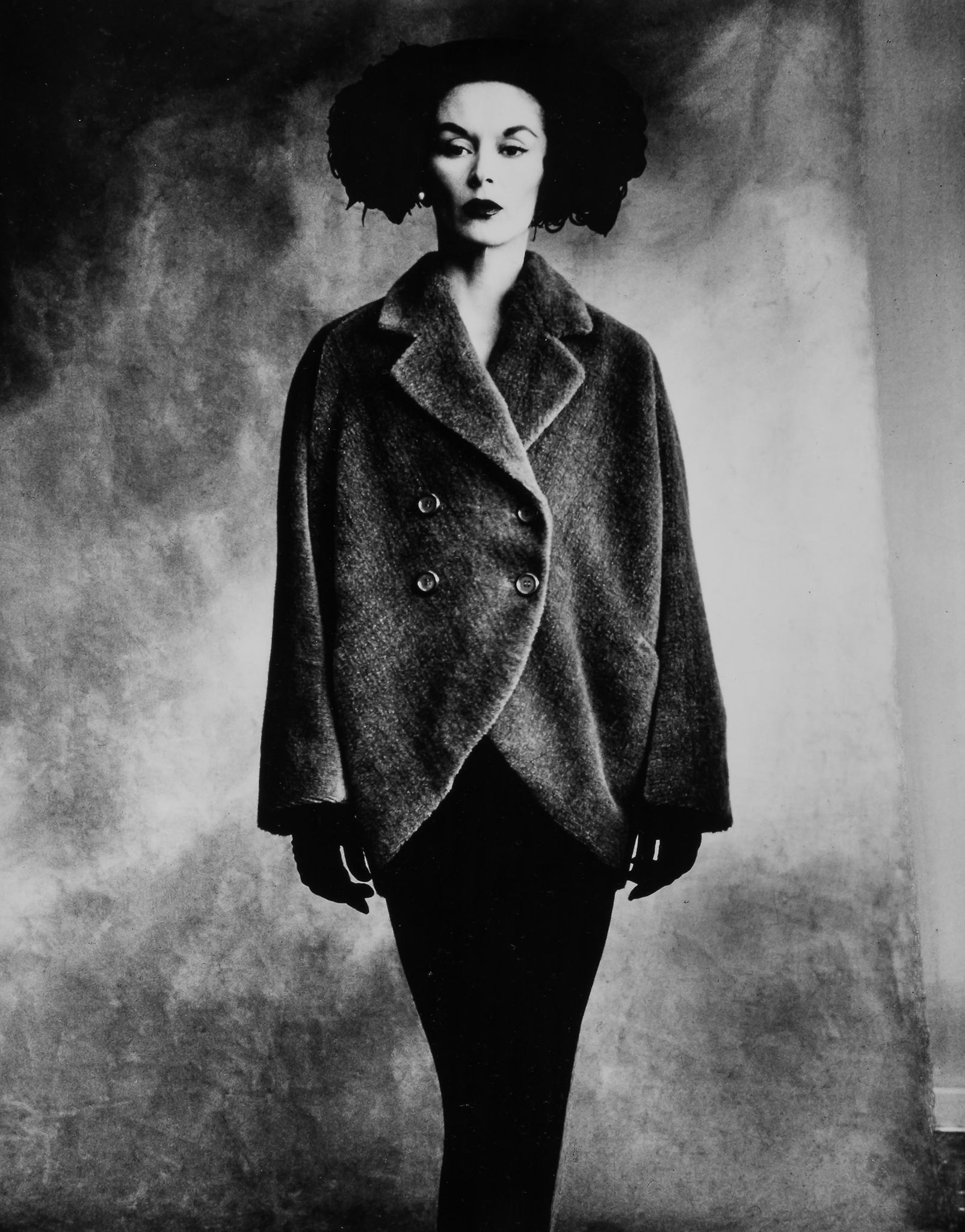 Irving Penn (1917-2009) - Woman in Balenciaga Coat (Lisa Fonssagrives-Penn), Paris, 1950 Gelatin