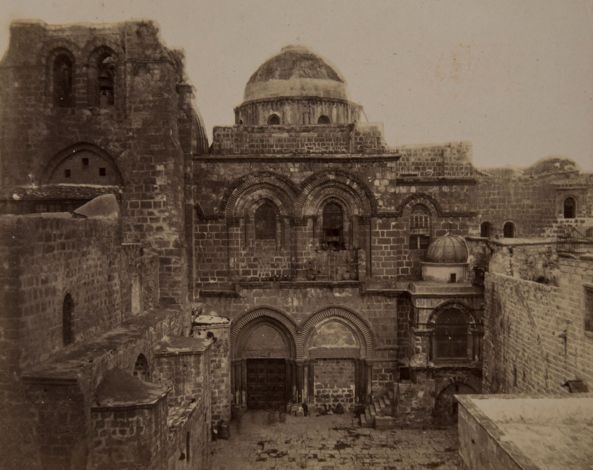 Felix Bonfils (1831-1885) - Souvenir D'Orient, Palestine, 1878 Album containing 30 albumen prints, - Image 3 of 5