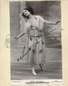 AUTOGRAPH BOOK -INCL. ANNA PAVLOVA, AMUDSEN - An album containing a large number of autographs and