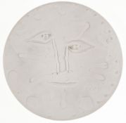 Pablo Picasso (1881-1973) - Plat Visage white earthenware clay plate, 1965, numbered 20/100 on the