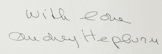 AUTOGRAPH ALBUM - INCL. AUDREY HEPBURN - Autograph album with signatures of actors, directors