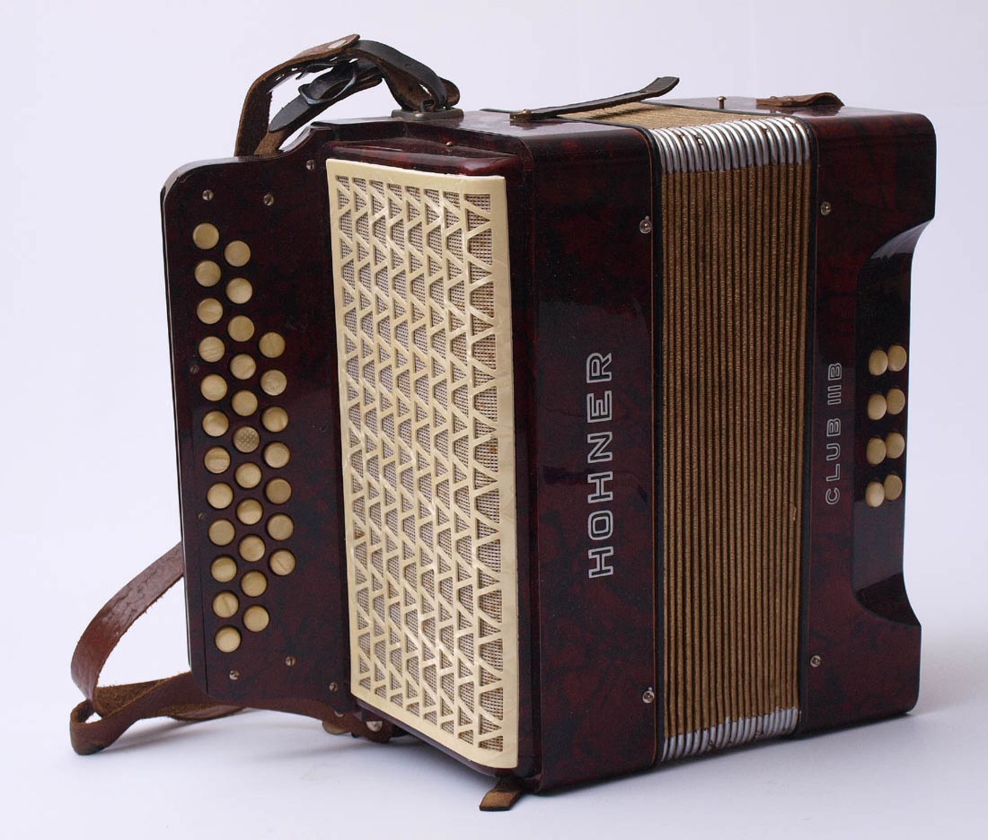 Akkordeon, Hohner Club IIIbIm Originalkoffer.Aufrufpreis: 30 EUR