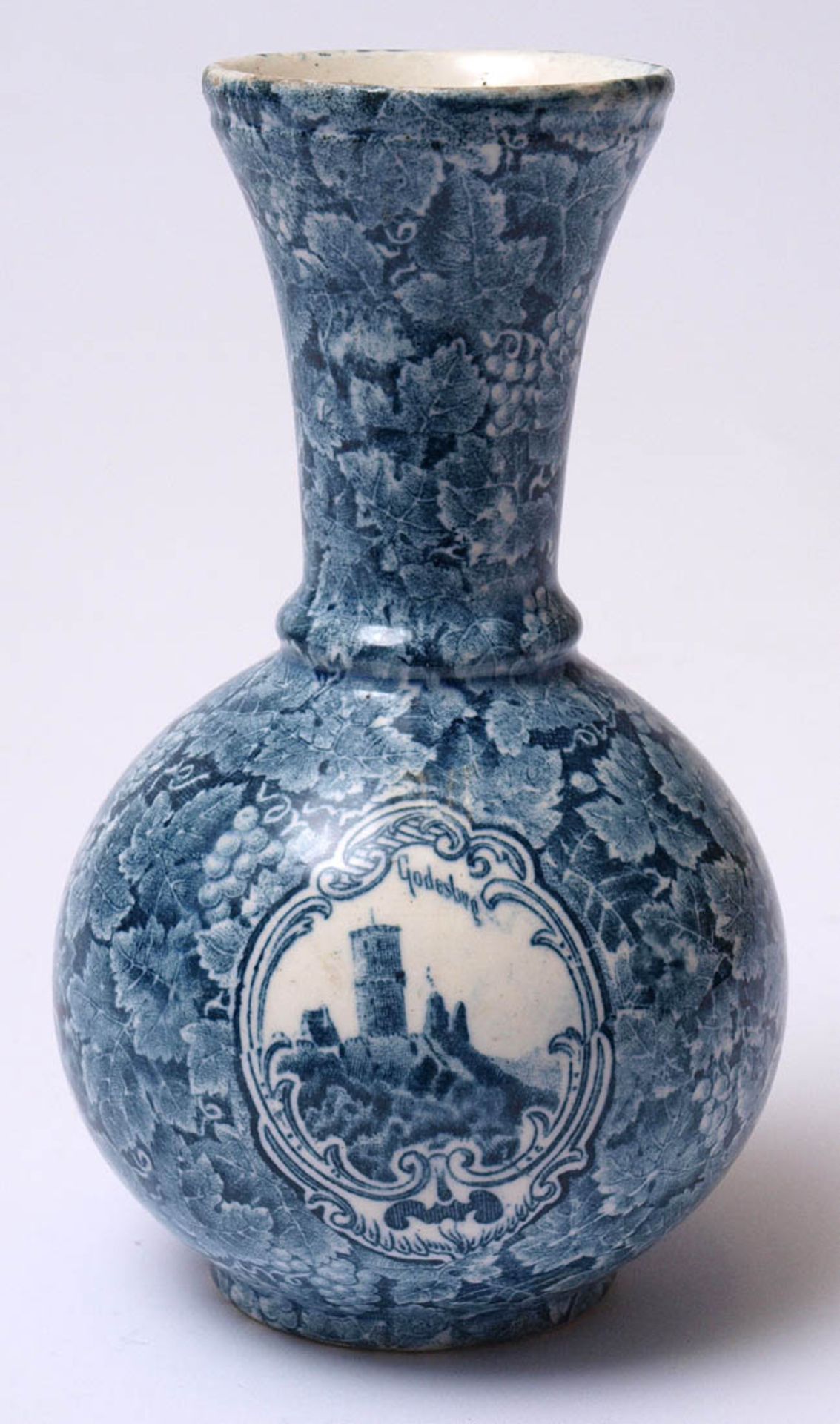 Vase, Herend, 20er JahreSchlanke Tropfenform mit ausgestellter Mündung, auf der Schulter