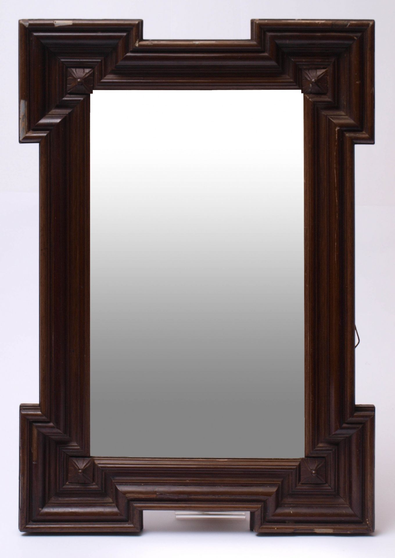 Spiegel, 2. Hälfte 19.Jhdt.Rechteckige Form mit facettiertem Spiegel. Profilierter Rahmen mit