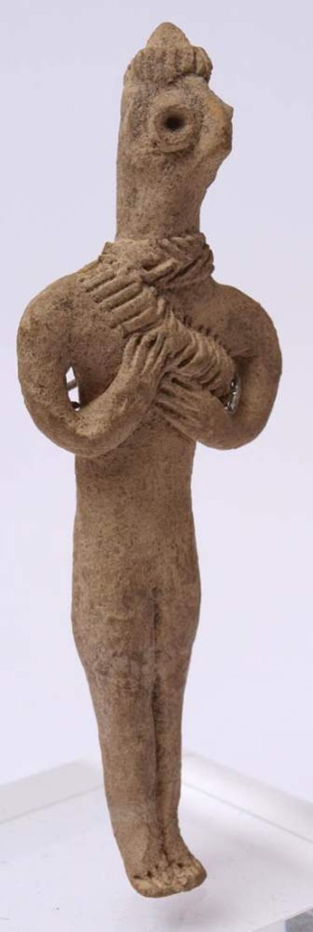 Syro-hethitisches Idol mit Hund, wohl frühes 2. Jahrtausend v.Chr.Weißer Ton. H.12,5cm bzw. 7x4,6cm. - Bild 10 aus 12