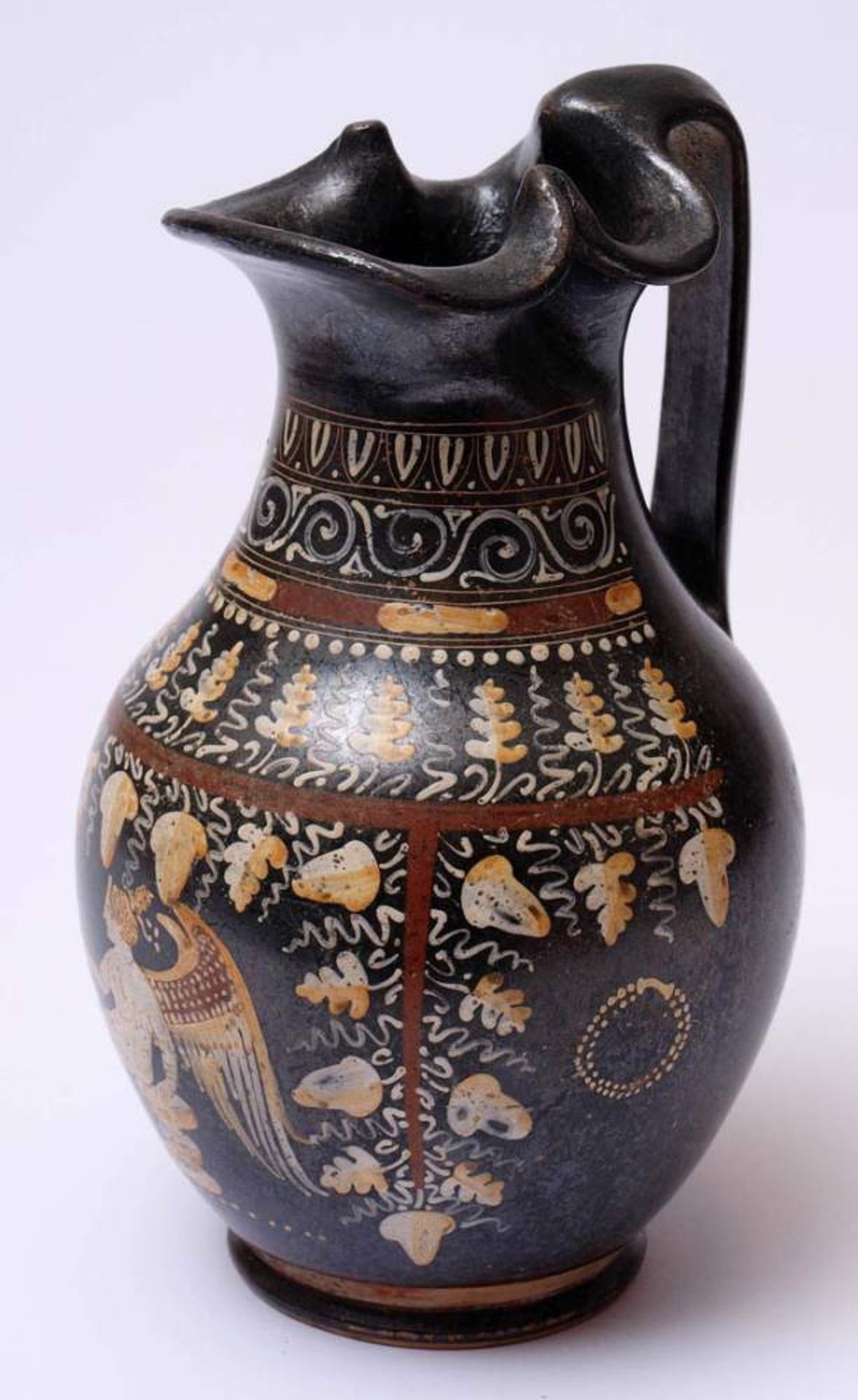 Apulische Oinochoe, wohl 4.Jhdt. v.Chr.Schwarzgrundige Weinkanne mit metallischem Schimmer im