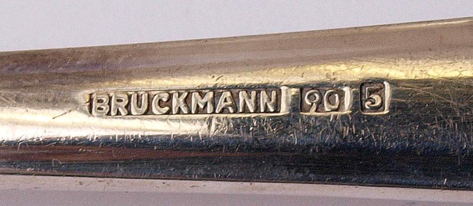 Bestecksatz, Bruckmann, um 1900Je sechs Messer, Gabeln, Suppenlöffel, Kuchengabeln und Kaffeelöffel, - Bild 2 aus 2