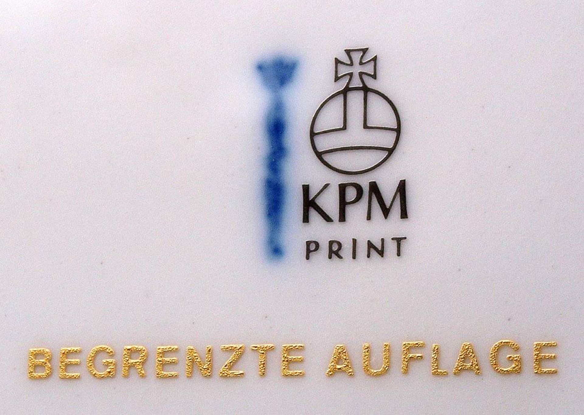 Zehn Weihnachtsteller, KPM BerlinKobaltblauer Dekor, mit Gold gehöht. Jahrgänge 1978, 79, 84, 85, - Bild 2 aus 2