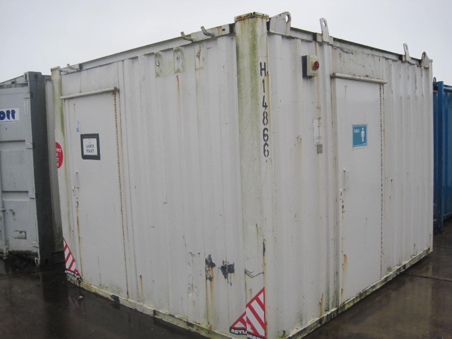 ESP15230 12ft x 10ft Secure Container Toilet Unit (Locked) - Image 2 of 3