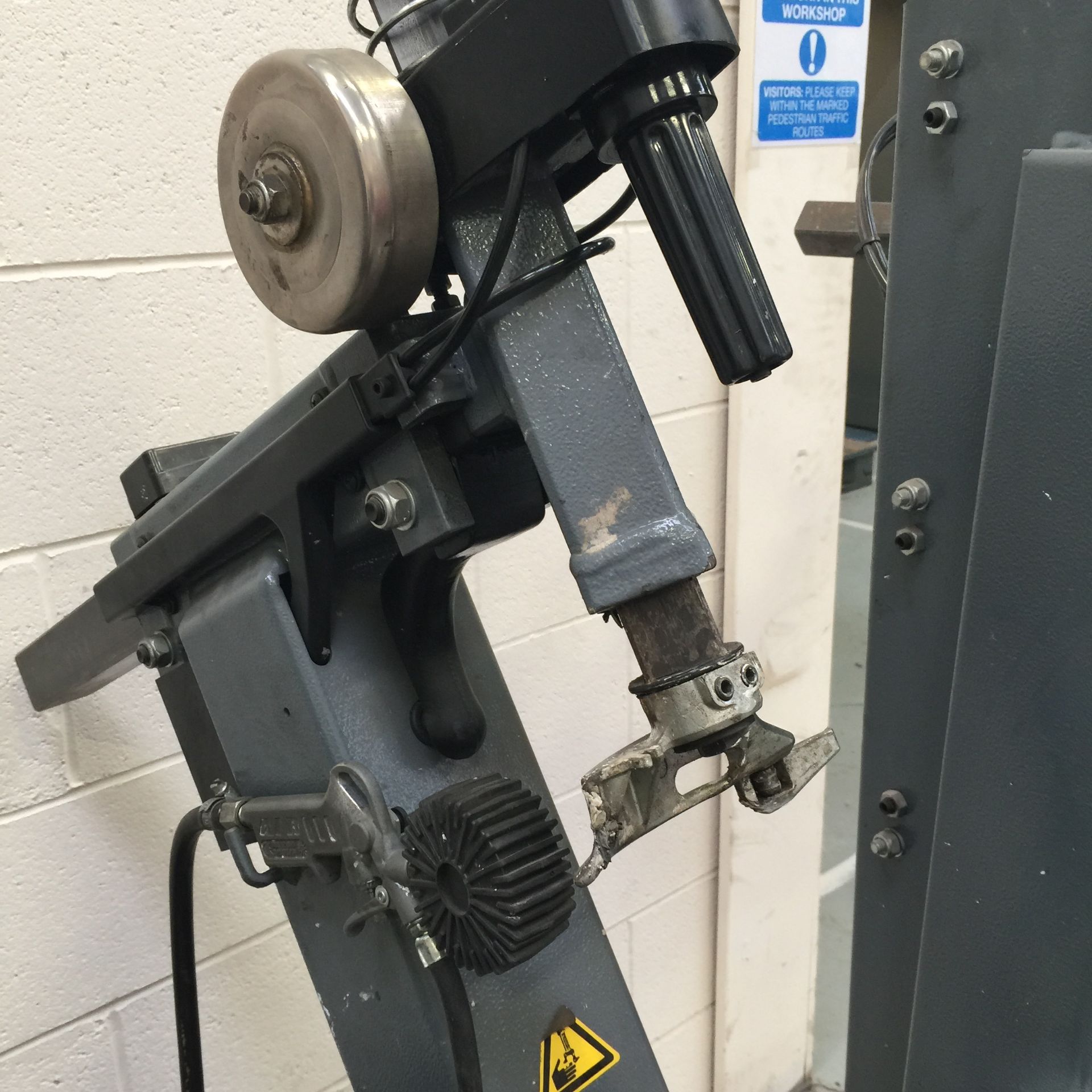 TECALEMIT FULLY AUTOMATIC TYRE CHANGER - INCLUDES TECNOROLLER SL   , FALCO AL 518 - Image 5 of 6