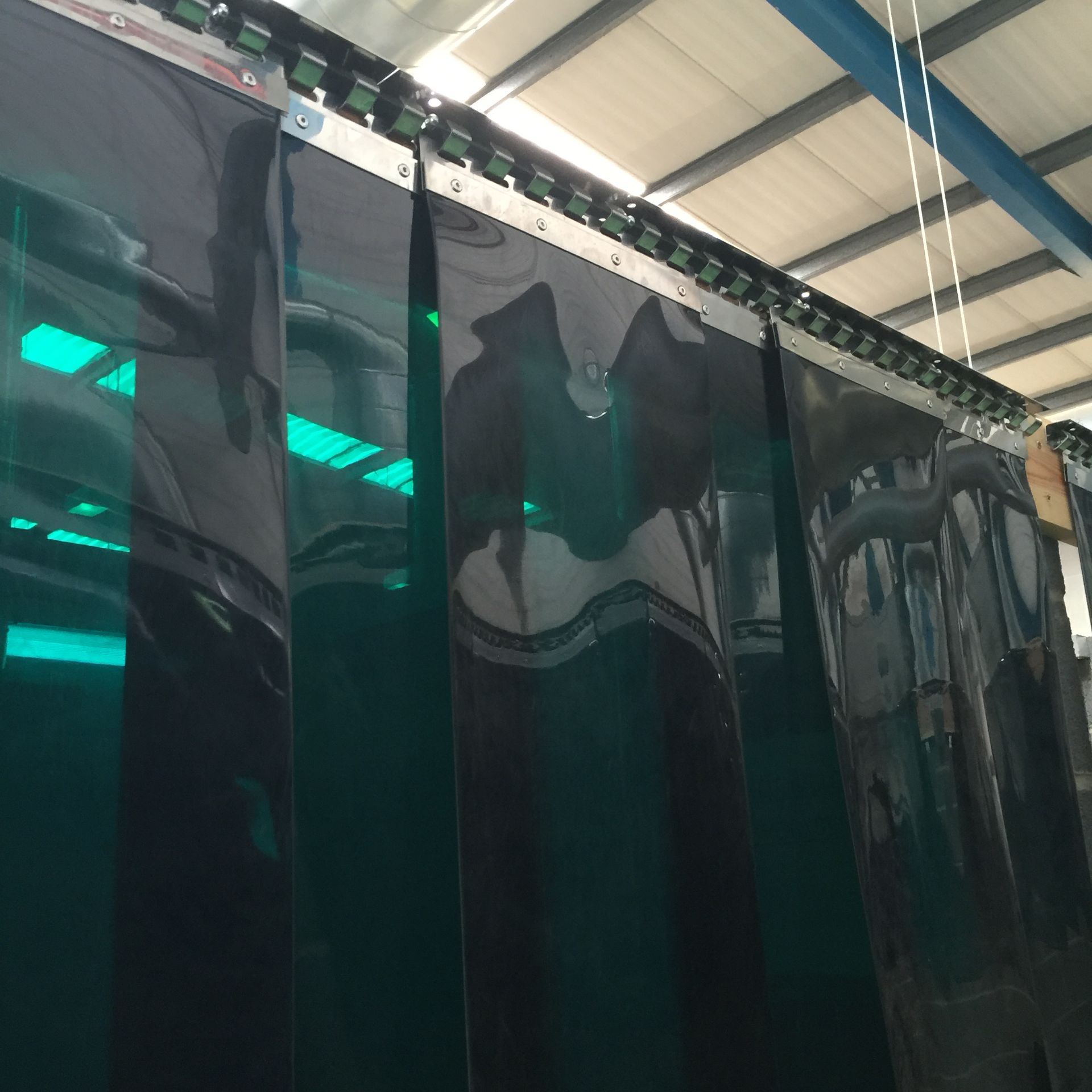 WELDING BAY SCREEN ? CURTAIN - 90" Height x 59" Width, - Image 2 of 2