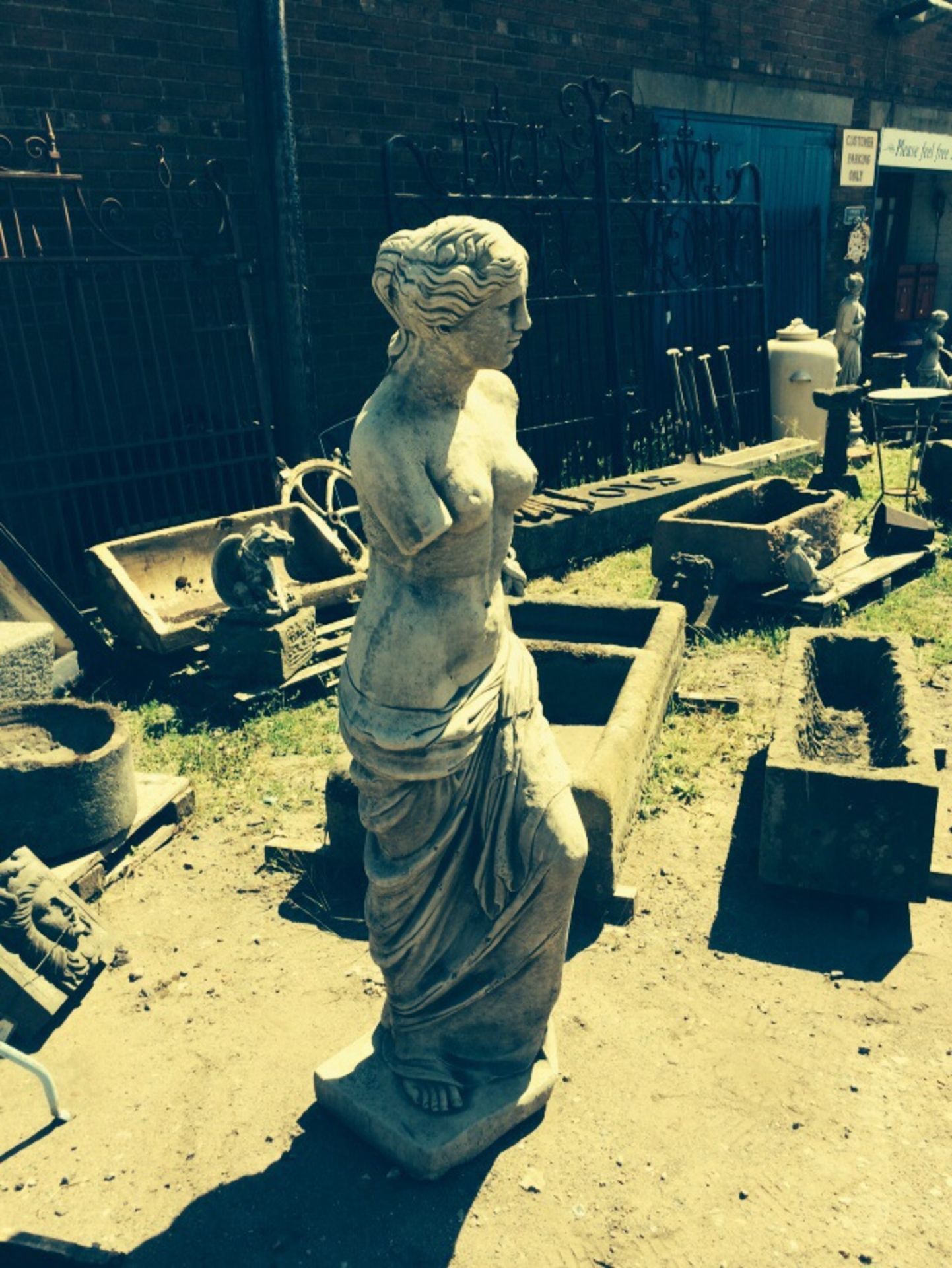 Beautiful Large Venus Statue made from reconstituted stone.  Height 152cm x Width 32cm x Length 40cm