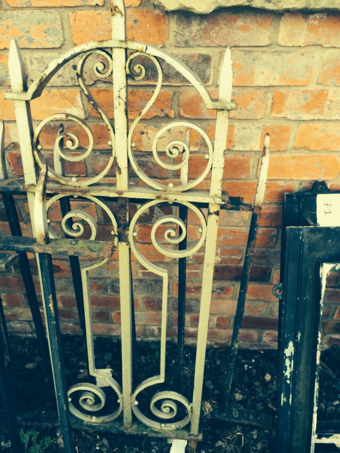 Decorative Victorian railings Approx 62ft total length - Image 2 of 3