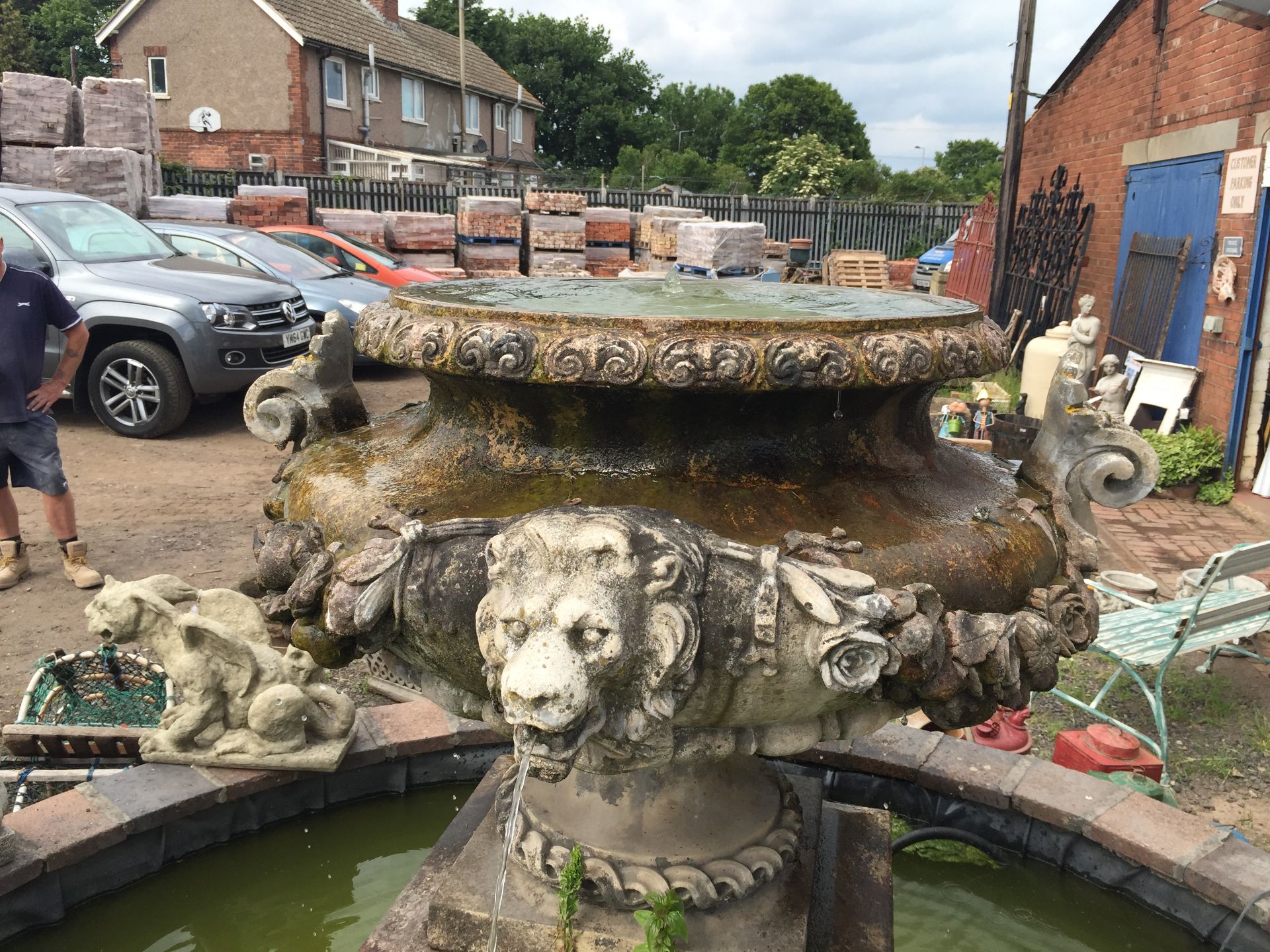 Stunning Large Iron Mask/Face Fountain.  This has been in situ for around the last 15 years.  It is - Image 4 of 9