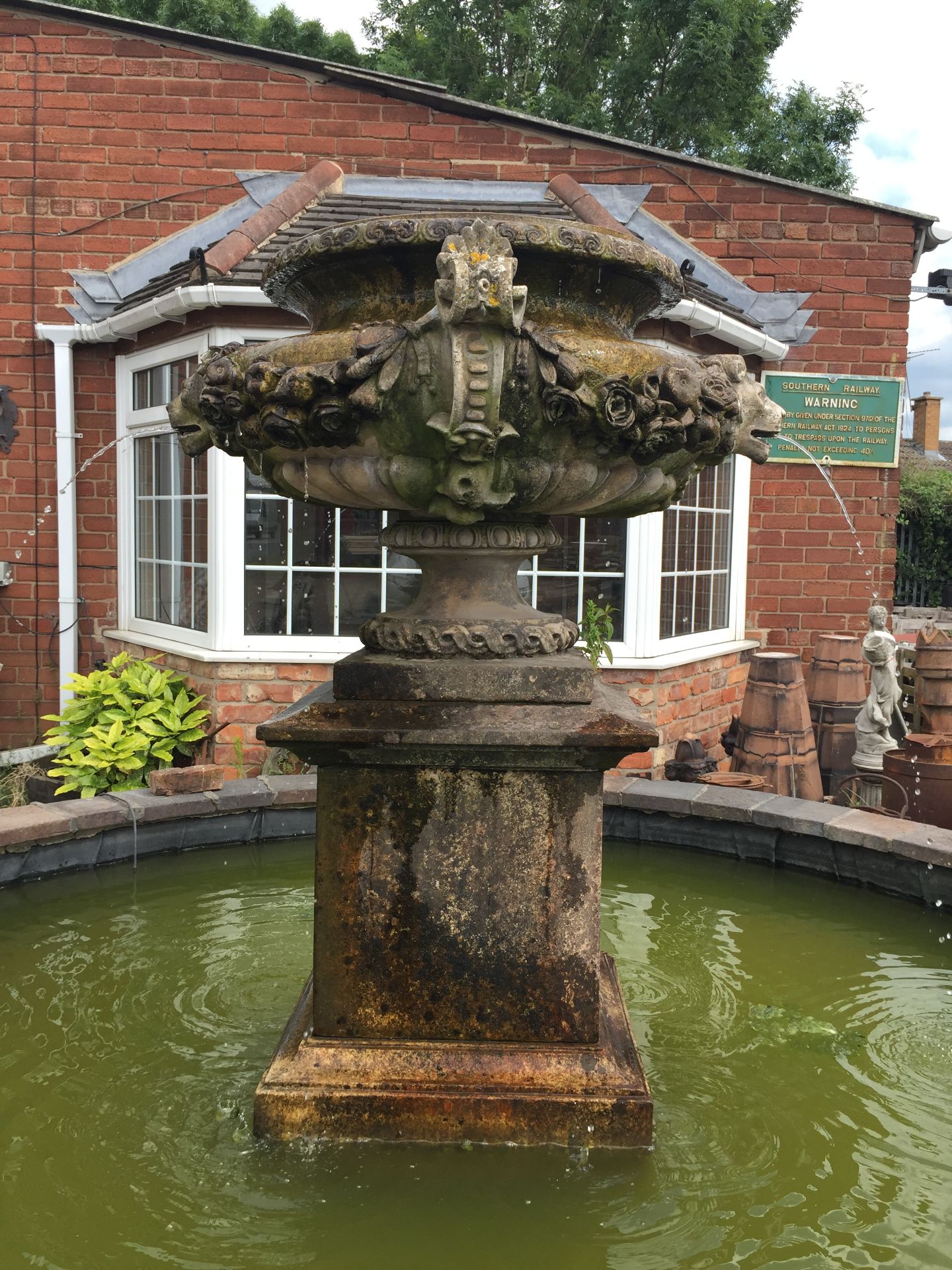 Stunning Large Iron Mask/Face Fountain.  This has been in situ for around the last 15 years.  It is - Image 9 of 9