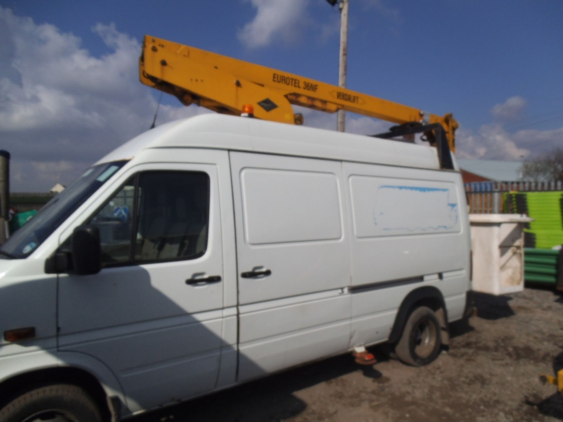 VW LT46 TDI Mobile Access Platform, Reg No. MX03 JZF, First Registered: 27/06/03, Kms: 241104 - Image 3 of 5