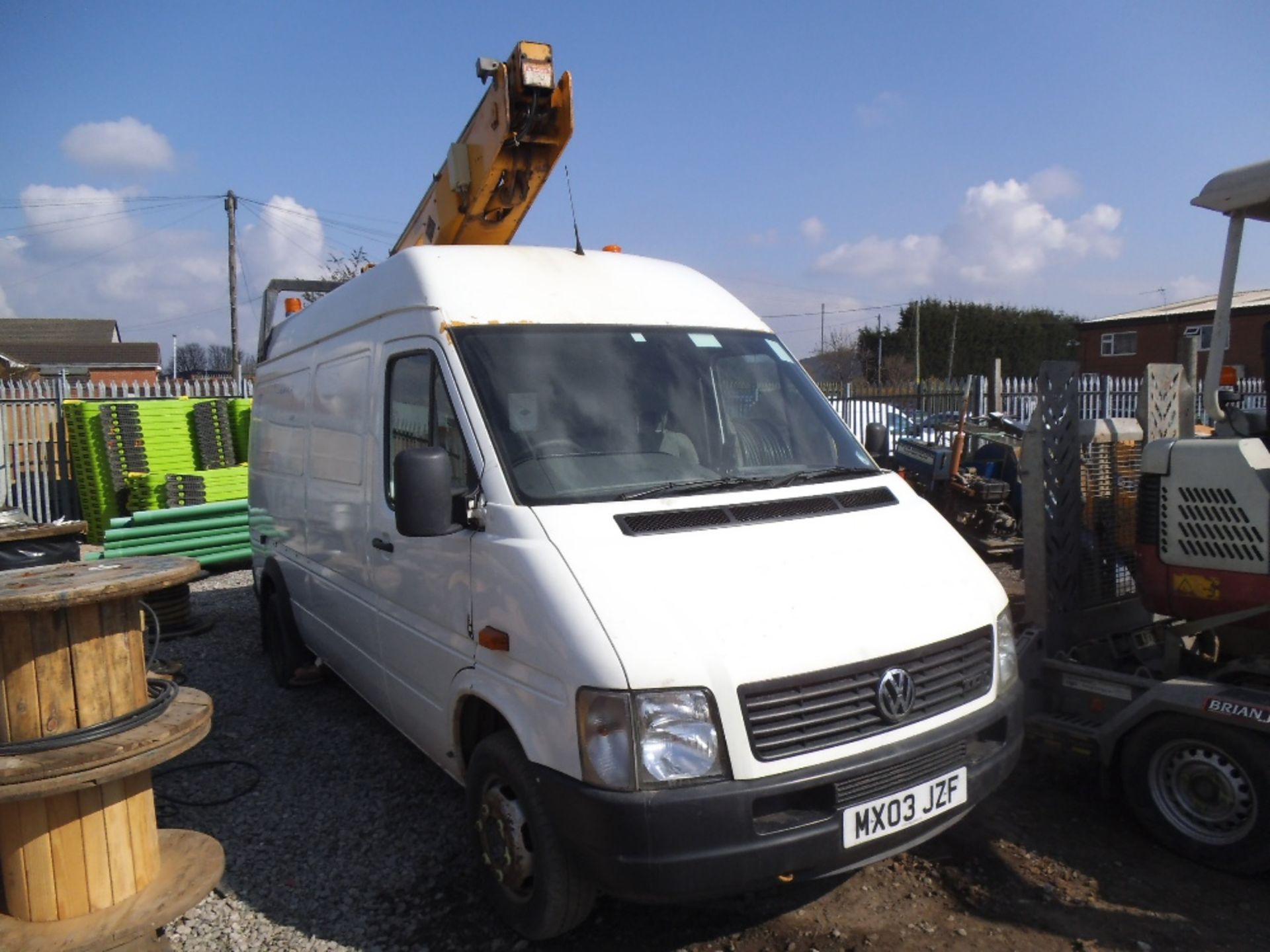 VW LT46 TDI Mobile Access Platform, Reg No. MX03 JZF, First Registered: 27/06/03, Kms: 241104