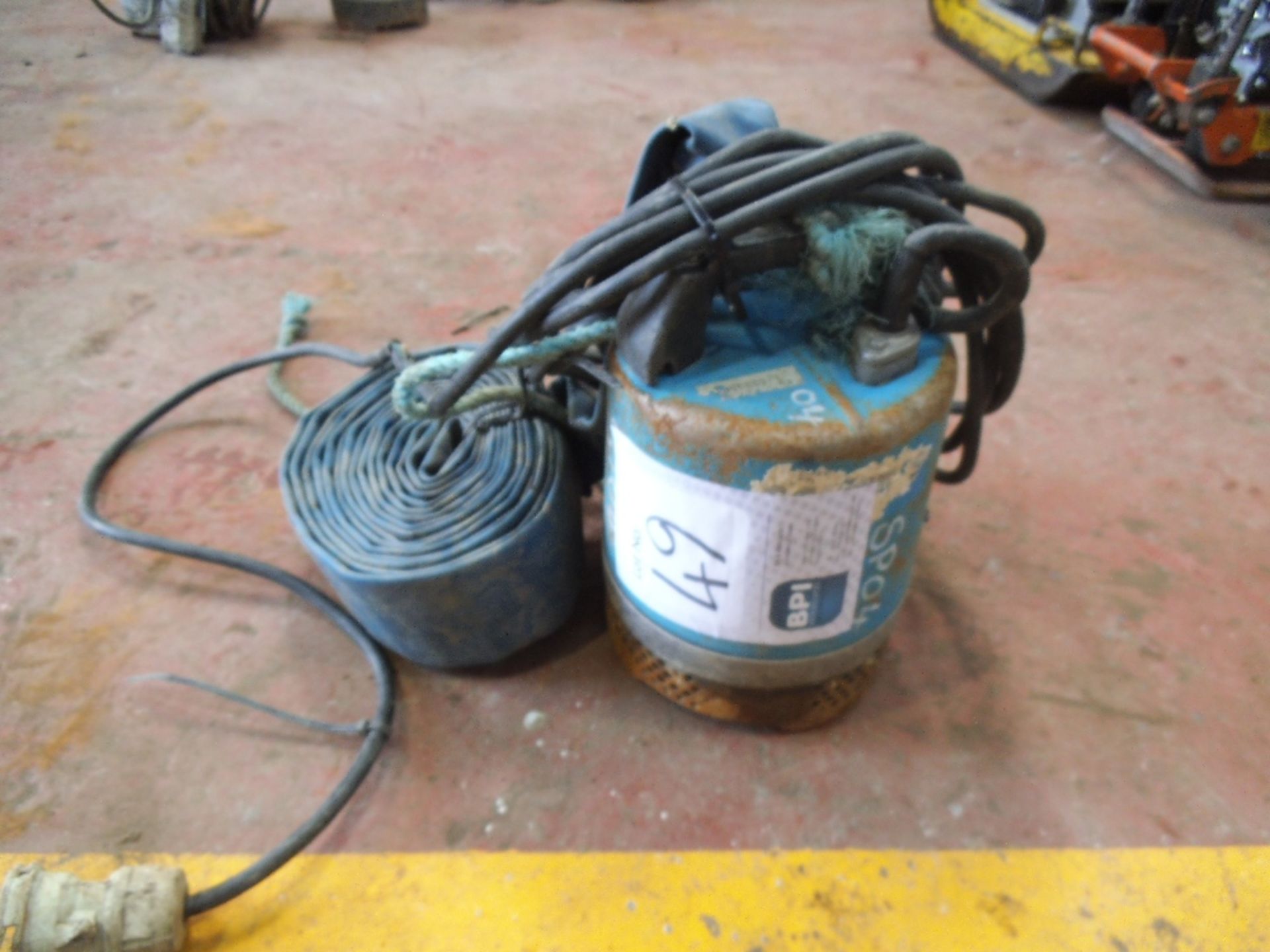 Tsurumi LB480 Submersible Pump, 110V c/w Hose (SP04)