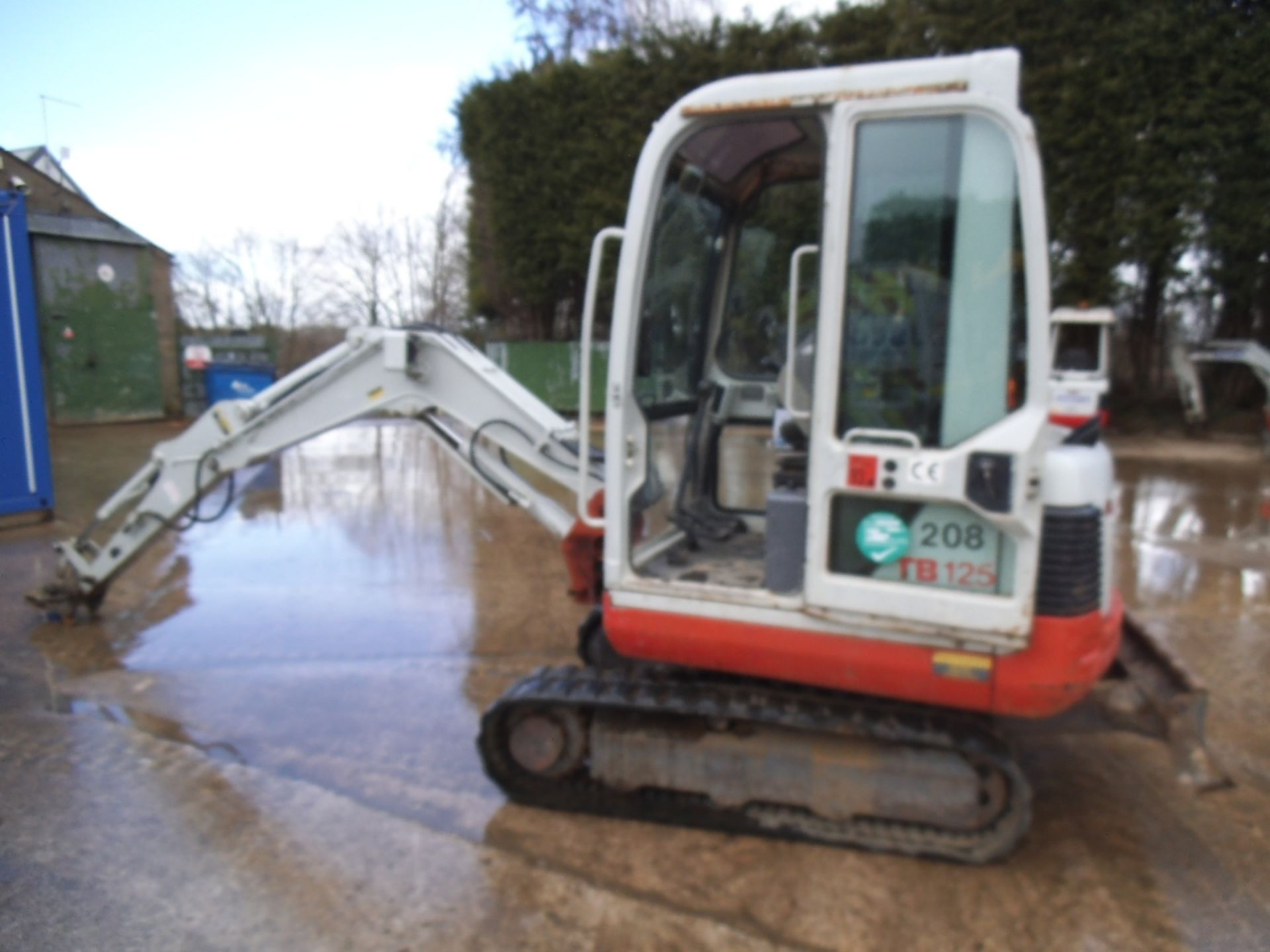 Takeuchi TB125 Tracked Excavator, Capacity: 3 Ton, Year of Manufacture: 2006, Hours: 2889  c/w 12in - Image 2 of 8