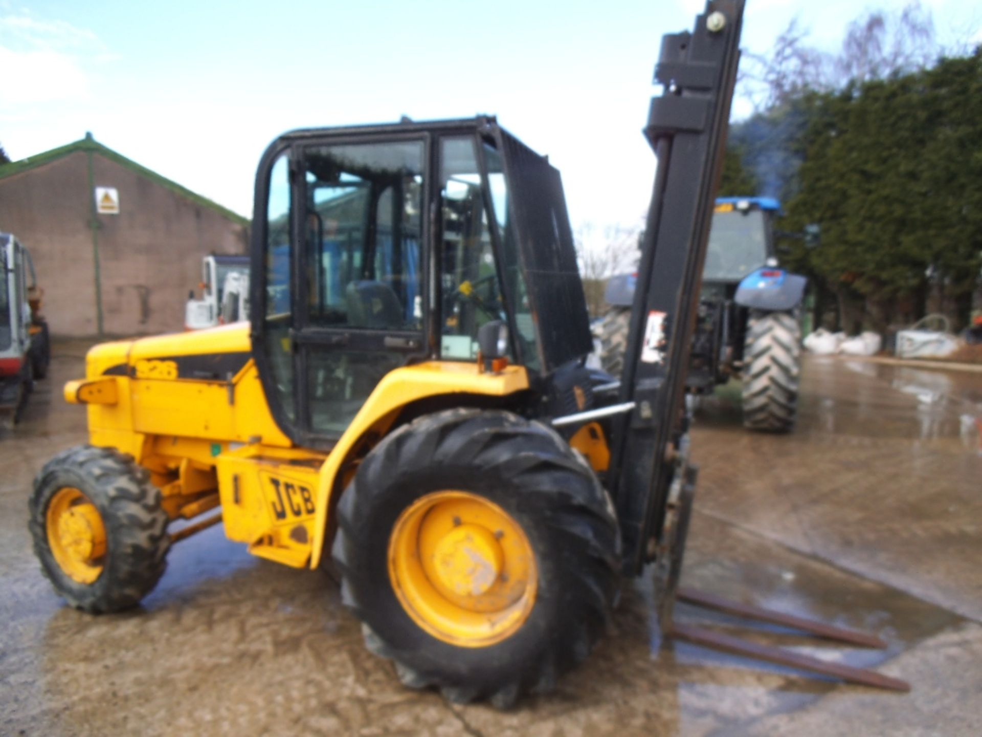 JCB 926 Forklift Truck, Year of Manufacture: 2000, Capacity: 2600Kg, Lift: 4500mm, Hours: 1632 (F10) - Image 3 of 9