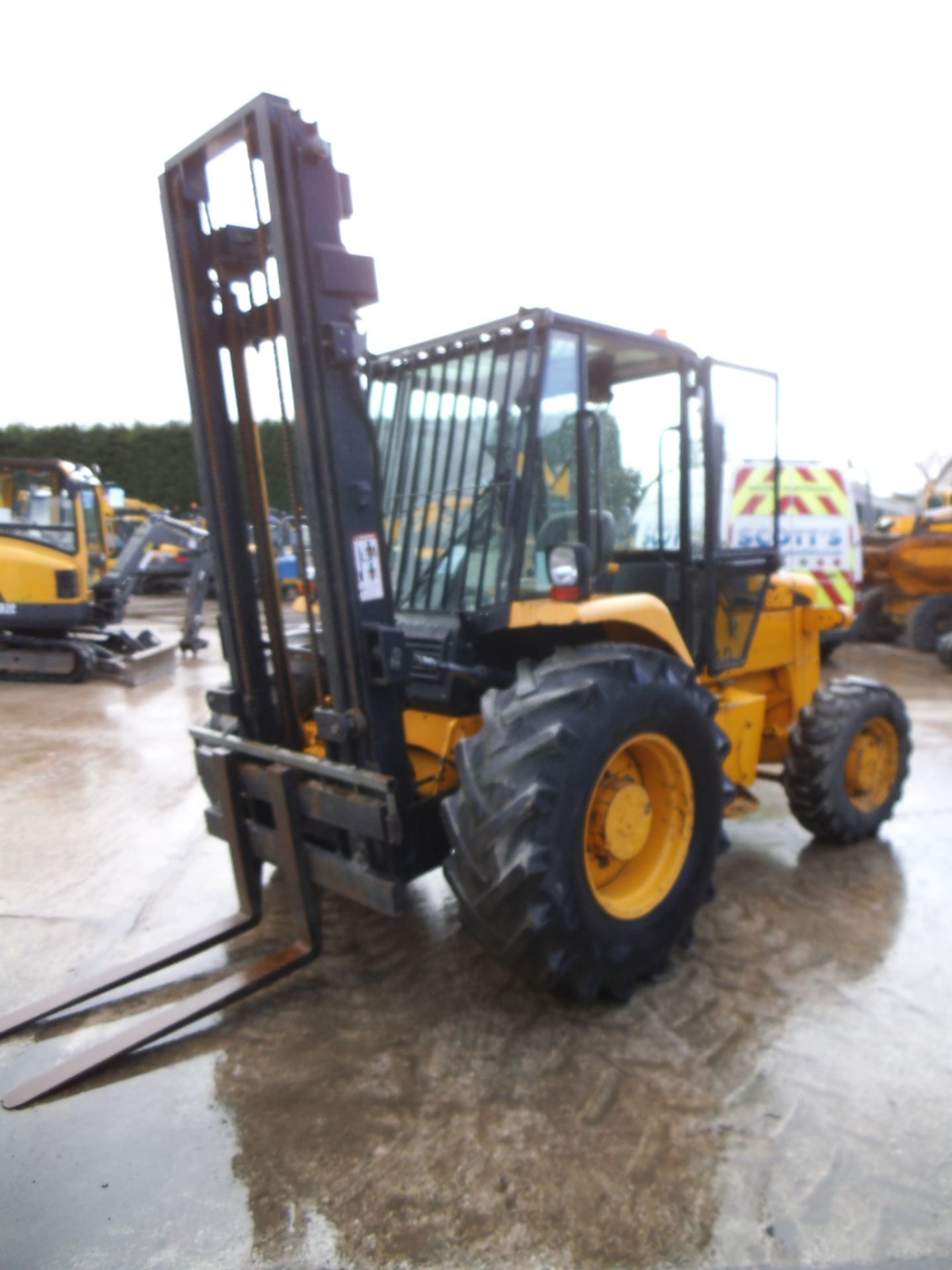 JCB 926 Forklift Truck, Year of Manufacture: 2000, Capacity: 2600Kg, Lift: 4500mm, Hours: 1632 (F10)