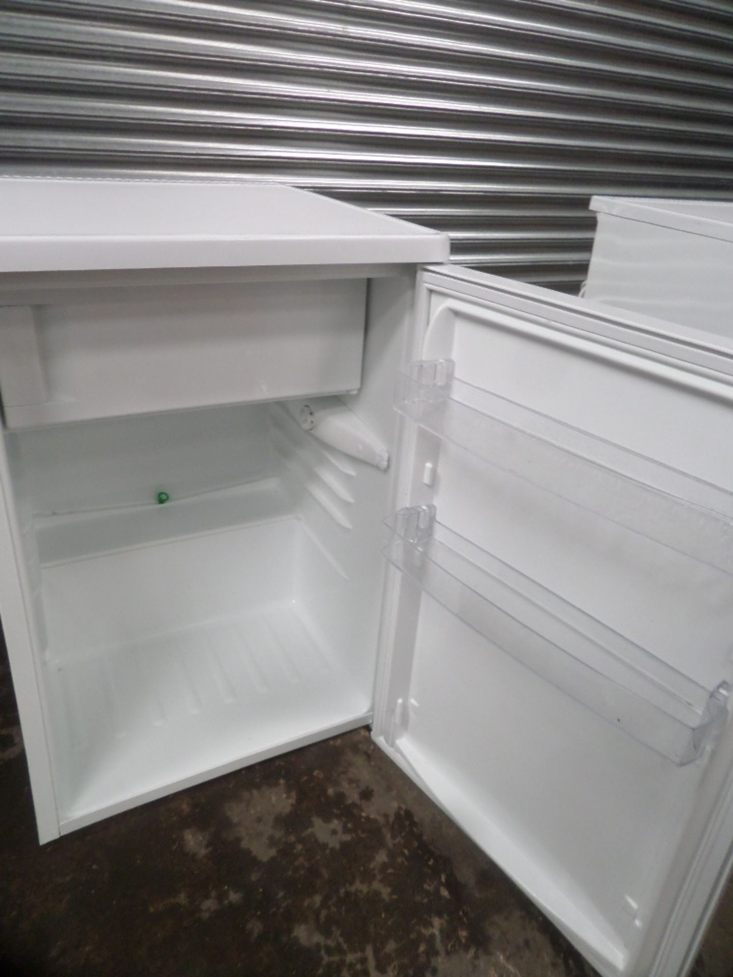 ZANUSSI TT150-4S {017019} FRIDGE WITH ICE COMPARTMENT 240v 13amp connection - Dimensions 85cmhigh/55 - Image 2 of 2