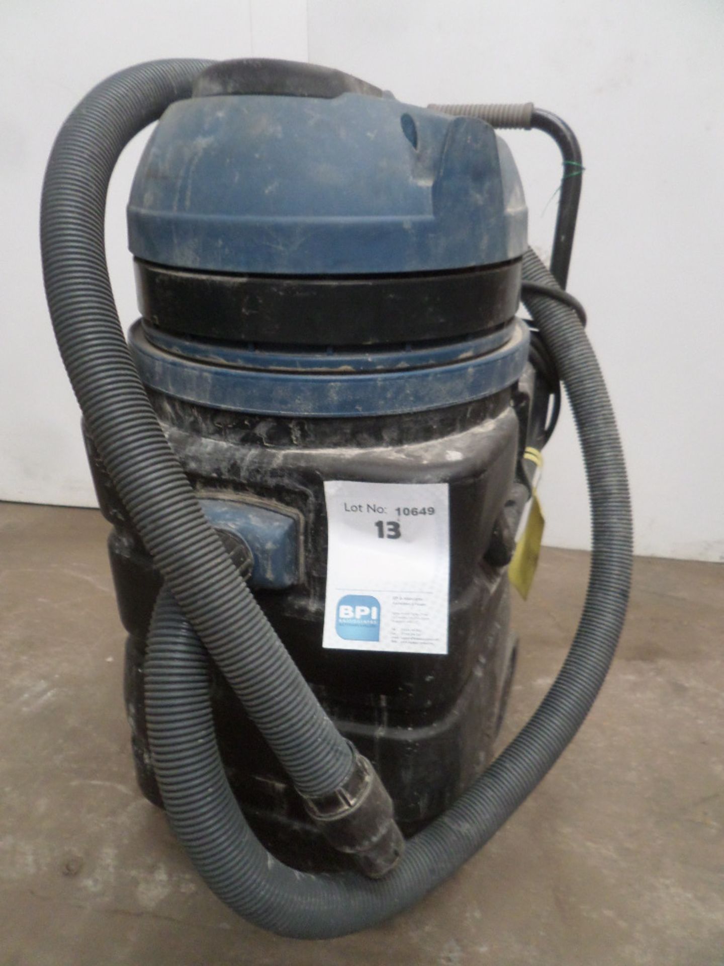 SOTECO VAGAS 429 {016123} INDUSTRIAL WET and DRY VACUUM 110v 32amp connection - tested and is workin