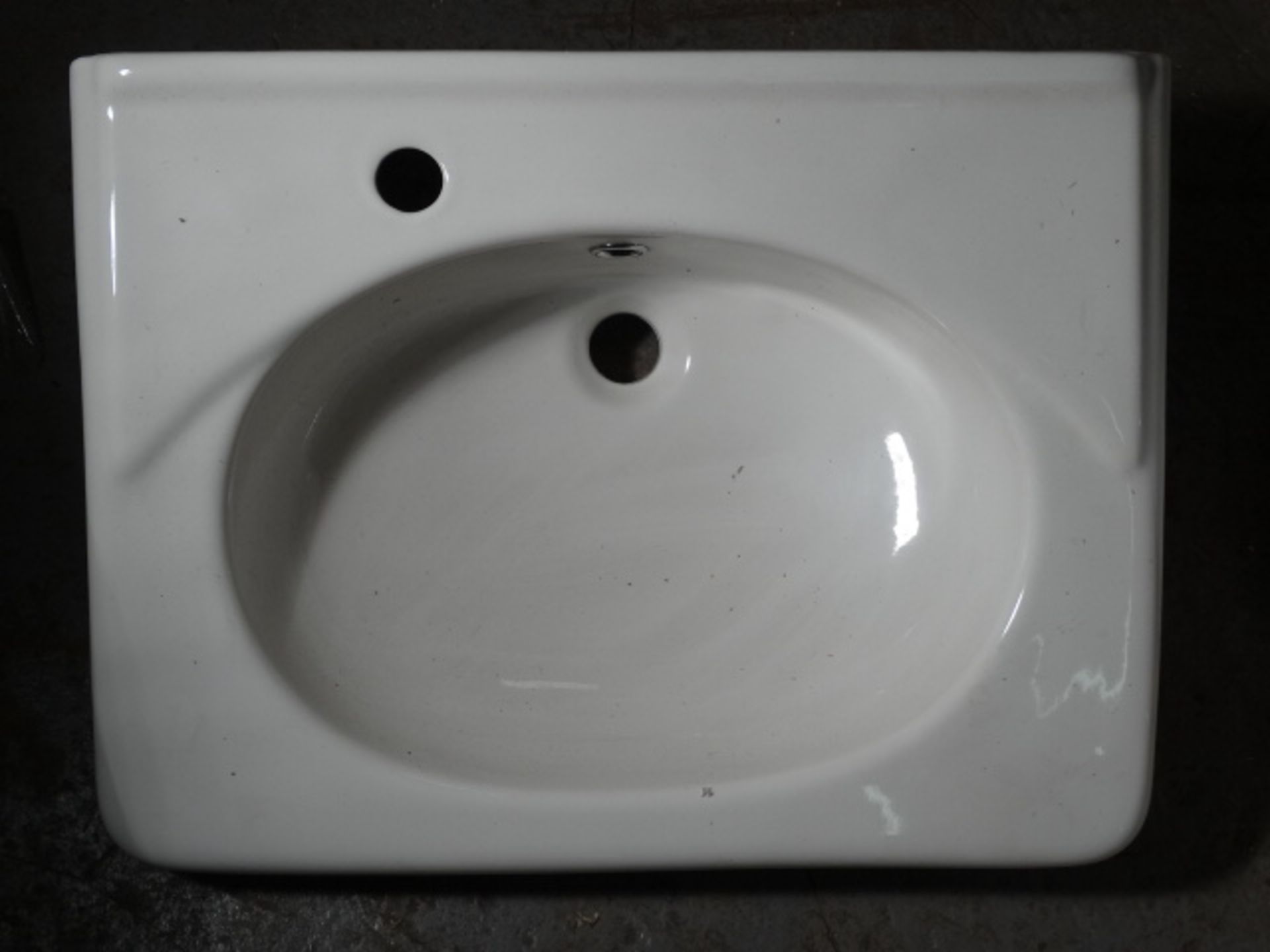 Basin Ceramica Gravena Italy Single hole White ceramic 600x450x200mm