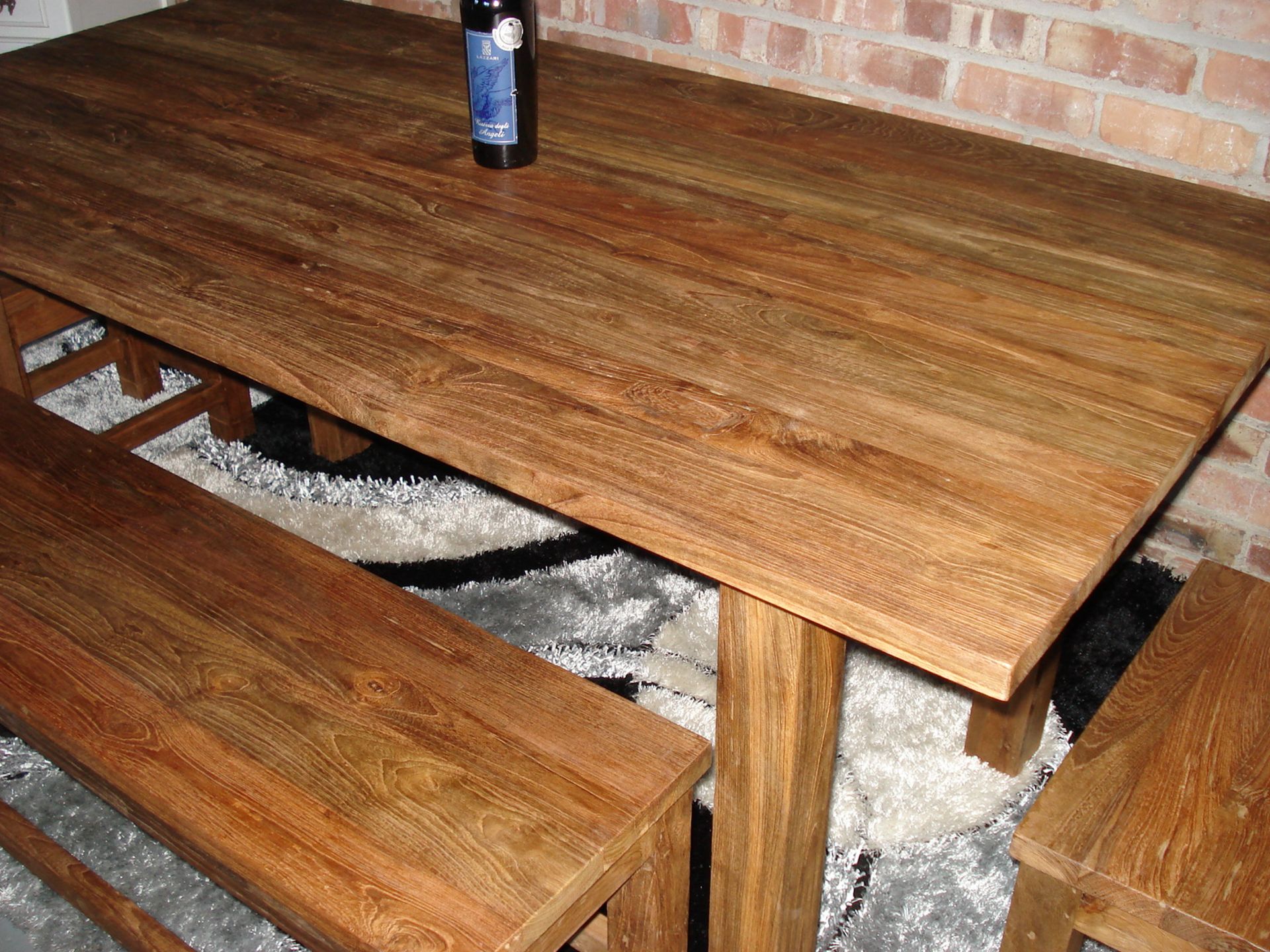 NEW CONTEMPORARY QUALITY PACKAGED SOLID TEAK DINING TABLE, 2 MATCHING BENCHES & 2 STOOLS - Image 2 of 4